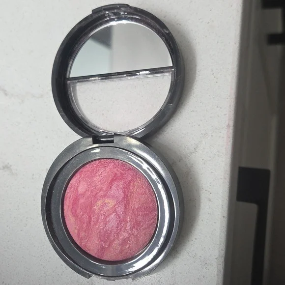 Laura Geller Baked Blush-N-Brighten Marbleized Blush In Sunlit Rose - Picture 6 of 7